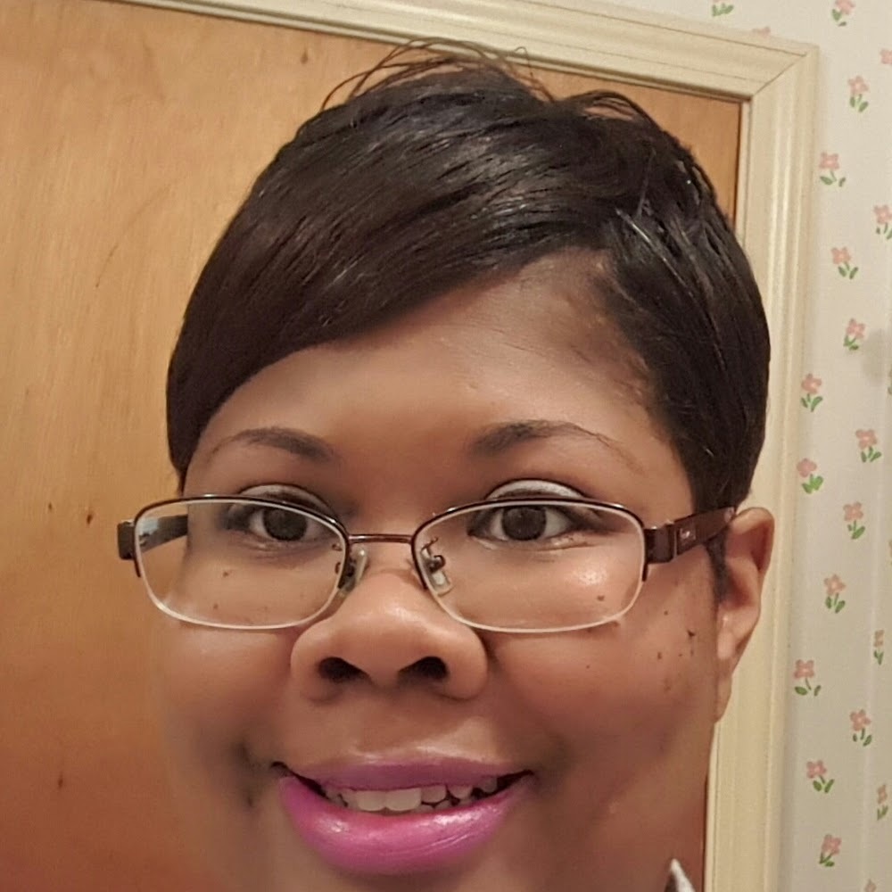Meet your Posher, Jenica